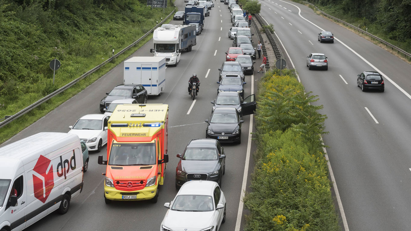 Warum gibt es Linksverkehr? - Welt der Wunder TV